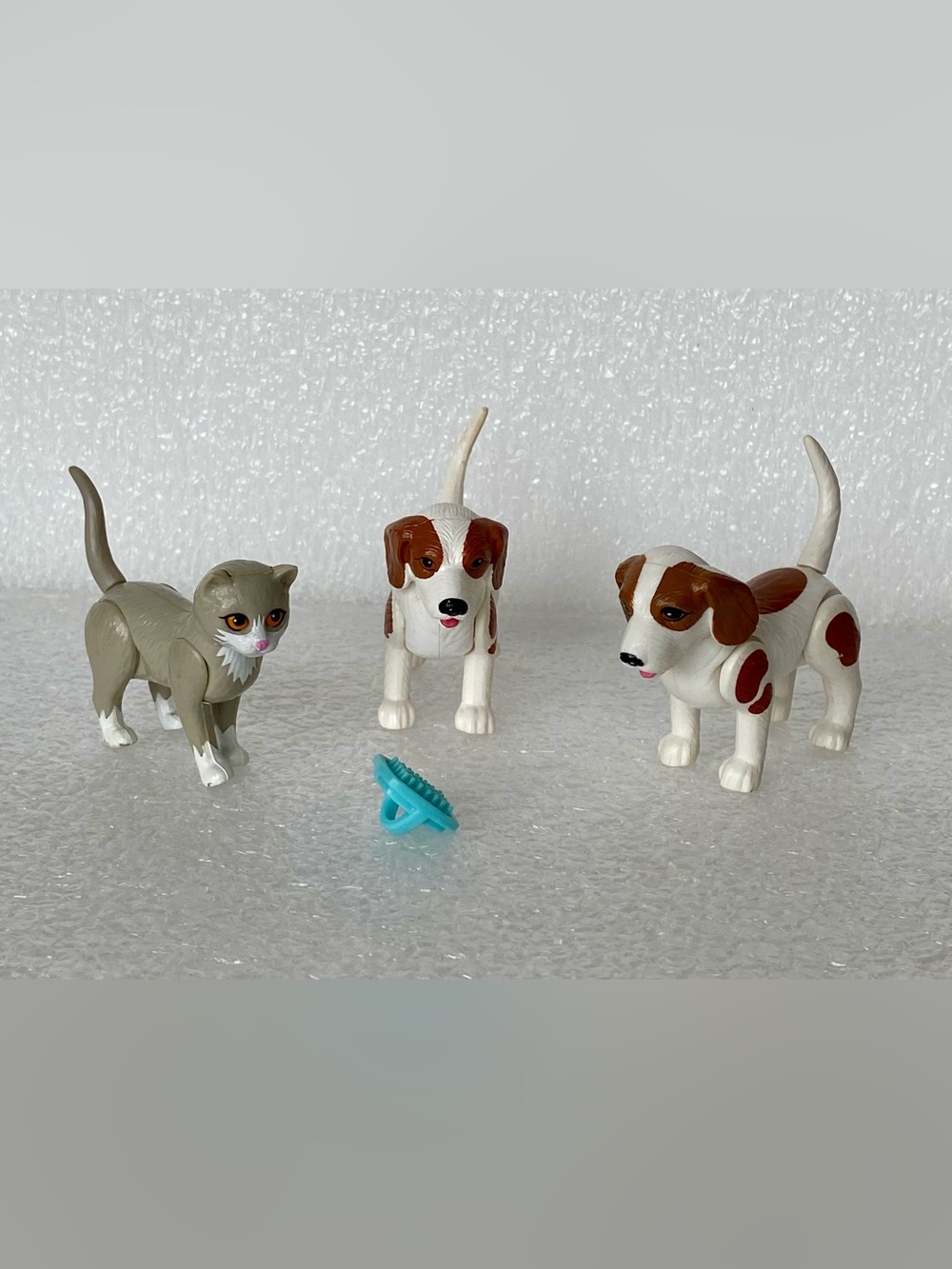 Vintage Mattel 1995 Barbie Pet Doctor Two Dogs Puppies and Kitty Posable Figures